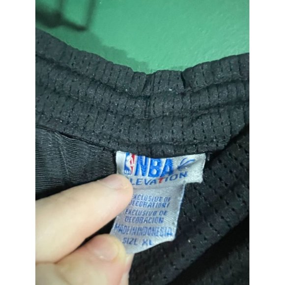 NBA- Men's Black Logo Athletic Basketball Shorts - Size XL - Picture 4 of 5